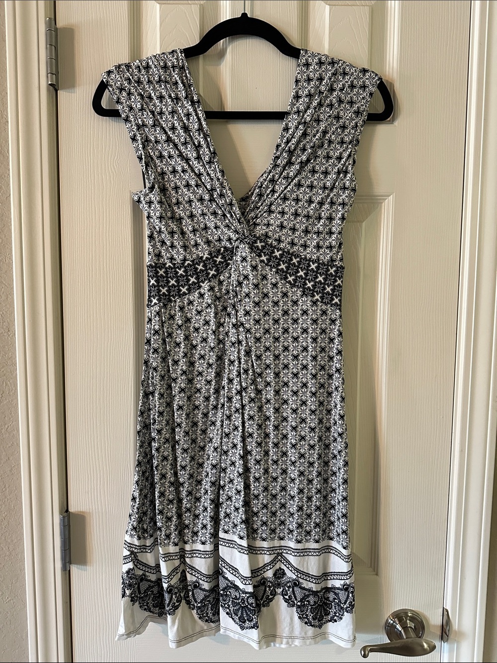 Express Black & White Twist-Front Midi Dress